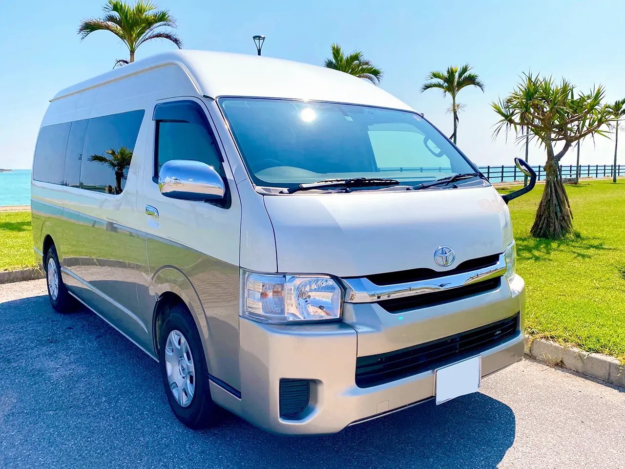 トヨタ ハイエースグランドキャビン